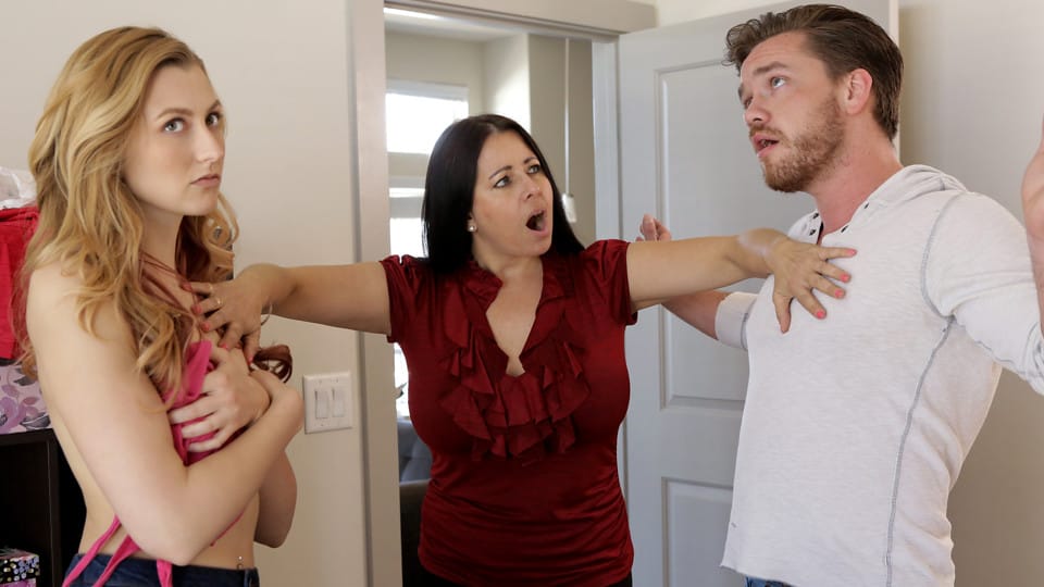 Alexa Grace – Caught Fucking My Step Sister