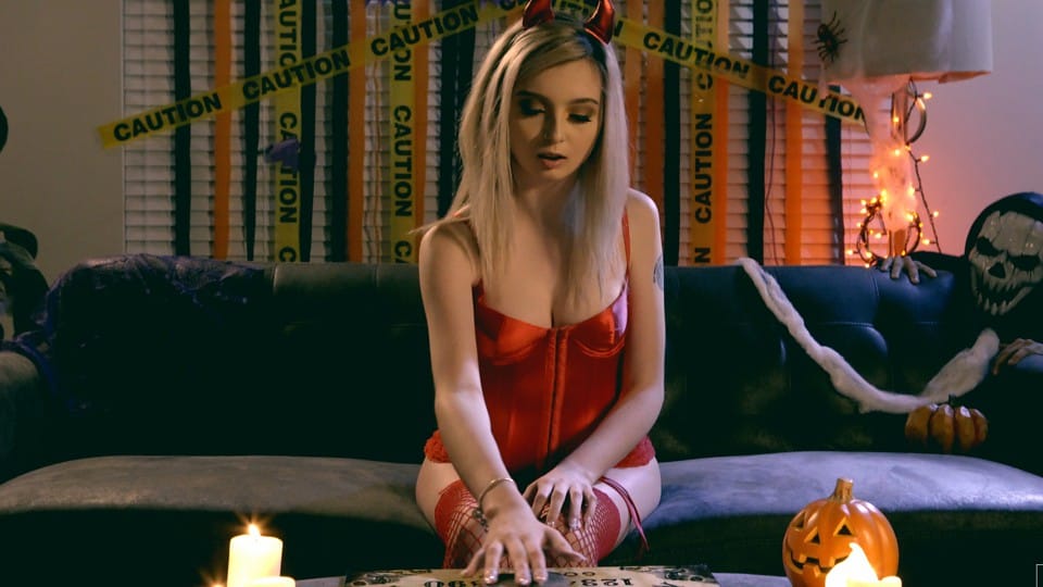 Lexi Lore – Sexy Little Devil