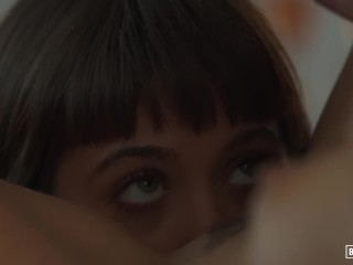 Dirty Wonder Riley Reid Deserves To Stroke Her Cunt