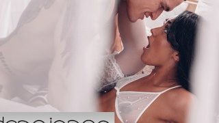Heavenly Wonder Capri Lmonde Shows Off Her Ass