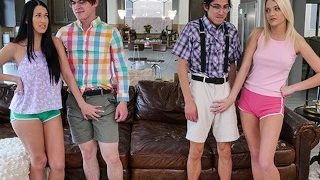 Sexy Bombshell Kenna James Is Wanting A Squirting Humping